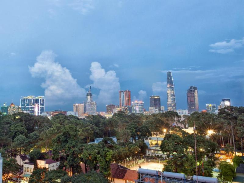 Sonnet Saigon Hotel Хошимин Екстериор снимка